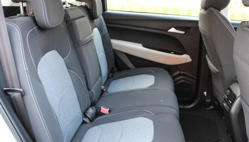 Picture Chevrolet Captiva 2023-2024 